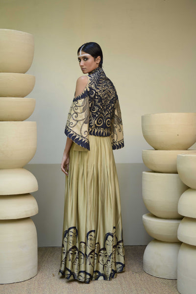 The bankura jacket with portrait skirt